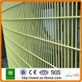 welded hot galvanized/pvc coated serried horizontal wires fence